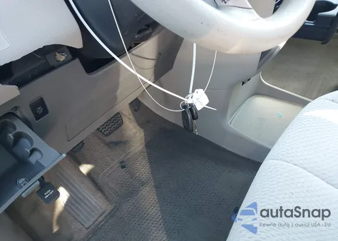 2011 Toyota Sienna Le V6 from USA, damaged, VIN 5TDKK3DC9BS143845